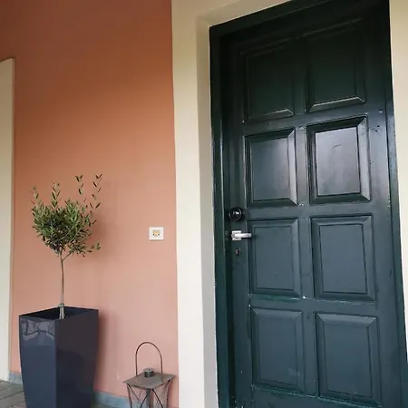 Ferienhaus Lora's House